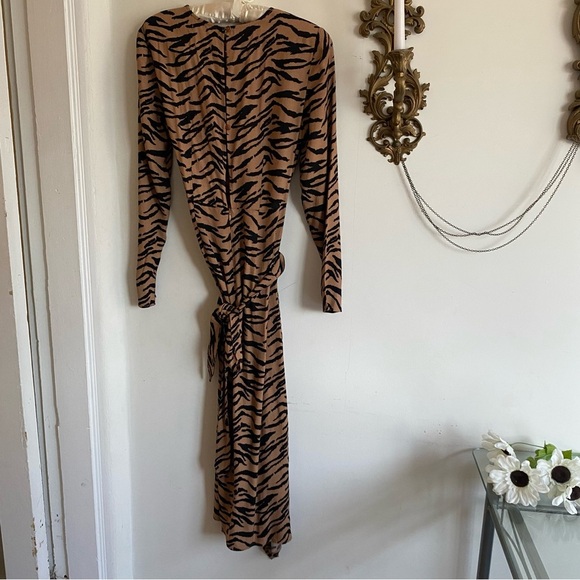 REFORMATION TAN MAURITA ANIMAL PRINT MIDI DRESS - Picture 5 of 14